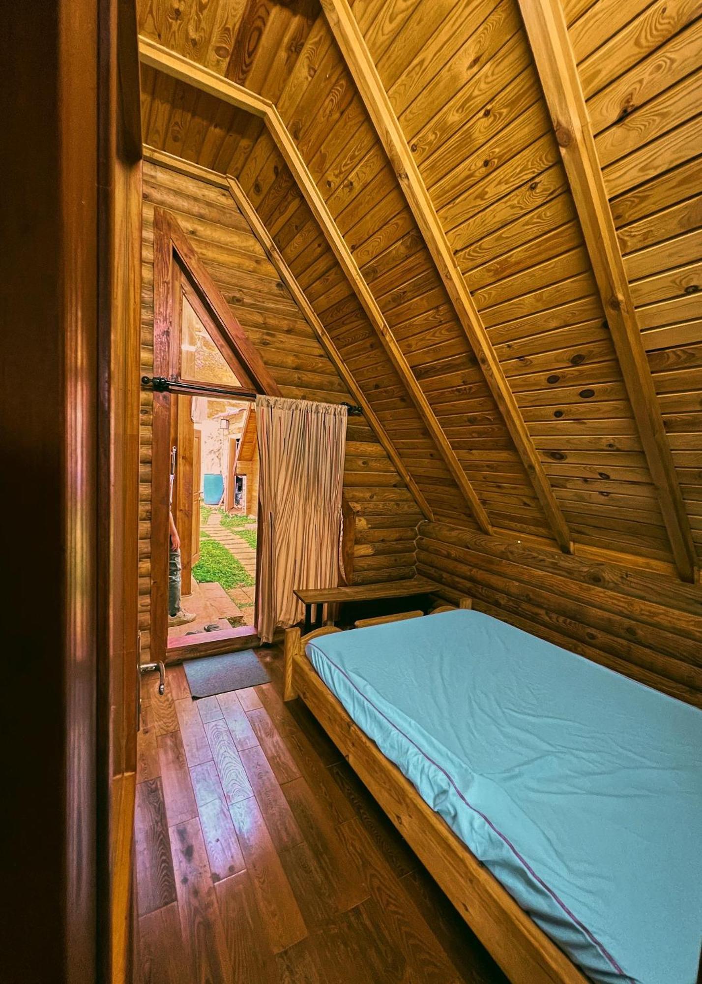 Nha Bao La - Ho Dak Long Thuong Hotel Bảo Lộc Eksteriør billede